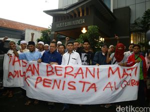 Kecam Ahok, Pasukan Berani Mati Datangi MUI