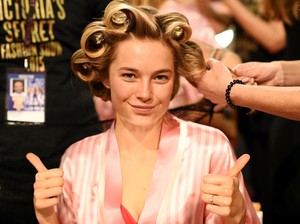 Perawatan Kecantikan Model Victorias Secret Jelang Fashion Show