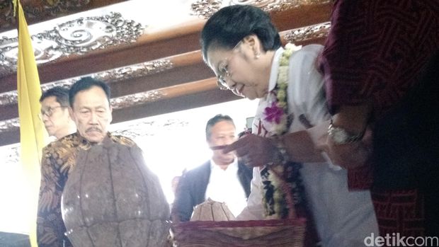 Megawati dan Ahok di Makam Bung Karno (Foto: Danu Damarjati/detikcom)