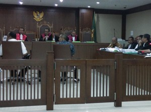 Perantara Suap Putu Sudiartana Mengaku Diancam Kuasa Hukum