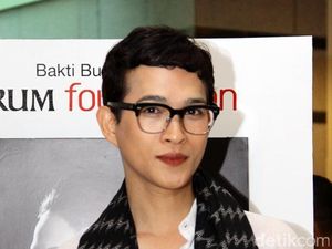 Baju Bodo, Cinta Pertama Oscar Lawalata pada Kain Tradisional