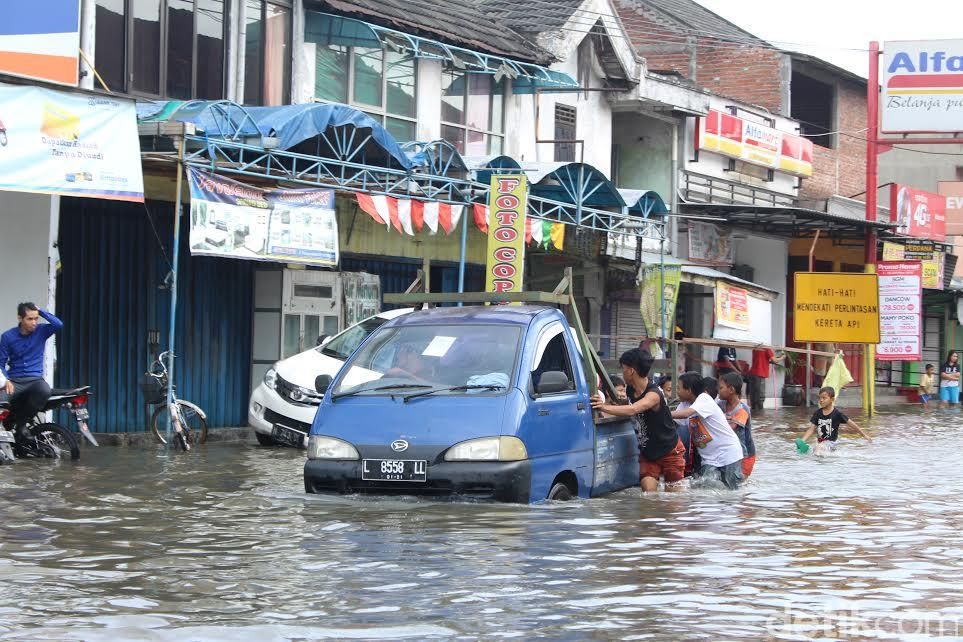 Banjir di Trosobo Taman
