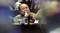 Ketua Ombudsman Republik Indonesia (ORI) Amzulian dan Komisi II membahas pelayanan publik.