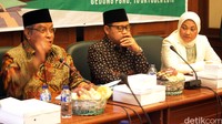 Said Aqil Siroj saat menjelaskan bahwa madrasah dan pesantren telah banyak melahirkan tokoh besar untuk bangsa ini.