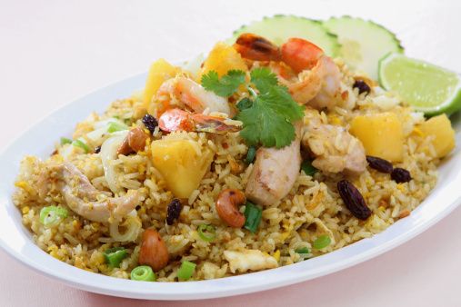 Ditaruh Dalam Buah Nanas Nasi Goreng Thailand Lebih Segar Rasanya