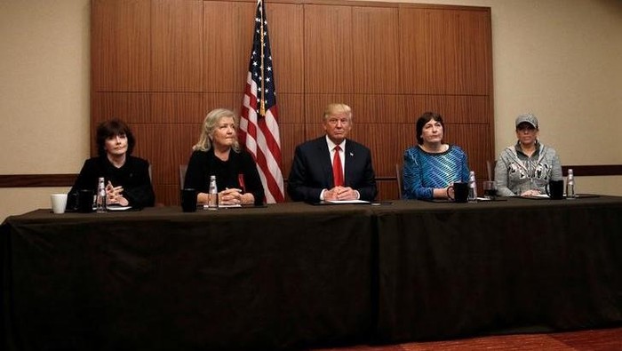 Trump Temui 4 Wanita yang Mengklaim Jadi Korban Pelecehan Seks Bill Clinton