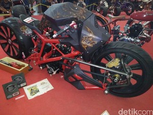 2 Motor Modifikasi Honda Raih Penghargaan