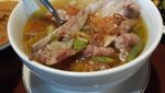 Hangatkan Tubuh dengan Sate Domba Hot Plate dan Asem-asem Daging