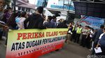 Warga Bombana Demo di Kantor BNN