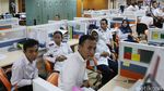 Wajah Tegang Pegawai di Kemenhub