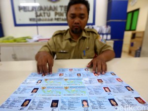 Kemendagri Targetkan Perekaman e-KTP Selesai Akhir 2017