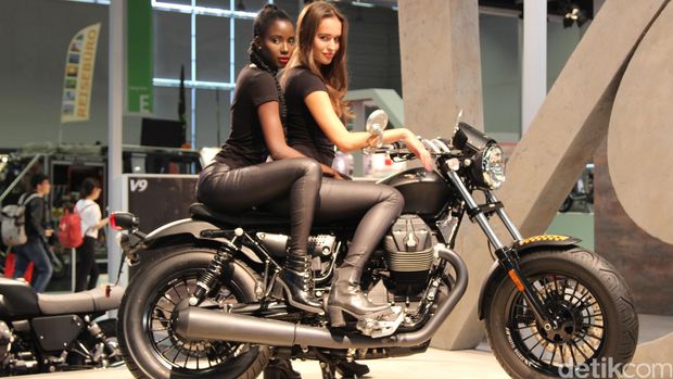 Si Seksi dan Bertato dari Jerman