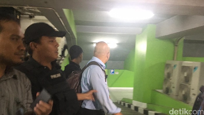 1 PNS dan 5 Orang Lainnya yang Tertangkap OTT di Kemenhub Dibawa ke Polda