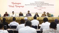 Sebanyak 68 Peserta dari anggota KPU Provinsi Divisi Sosialisasi atau yang membawahi kampanye dan kepala bagian Hukum, Teknis dan Hubmas Sekretariat KPU Provinsi seluruh Indonesia mengikuti acara tersebut selama 2 hari.