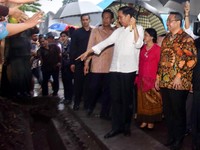 Jokowi Sebar Dana Kelurahan Rp 3 Triliun Tahun Depan