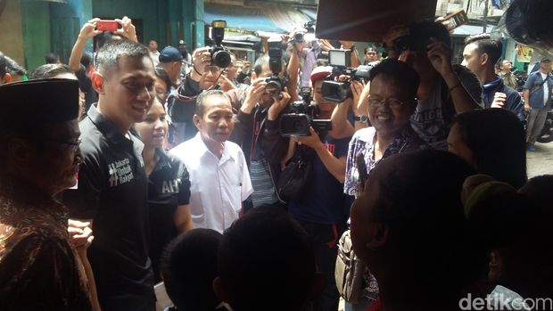 Agus dan Annisa Pohan di Rusunawa Sindang Koja (Foto: Yudhistira Amran Saleh/detikcom)
