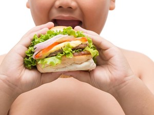 Jalani Terapi Api dan Bekam, Bocah Obesitas Ini Berhasil Pangkas 15 Kg