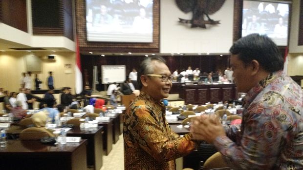 Pimpinan DPD terpilih dari wilayah barat, M Saleh (kiri) . Foto: Danu Damarjati-detikcom