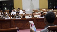 Panitia Kerja (Panja) pengawasan Karhutla Komisi III DPR RI melakukan rapat dengar pendapat denga Kapolda Kalimantan Selatan Brigjen Pol Agung Budi Maryoto dan Kapolda Kalimantan Tengah Brigjen Pol Fakhrizal.