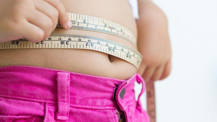 Ilustrasi obesitas pada anak dan remaja. Foto: iStock Ilustrasi obesitas pada anak dan remaja. Foto: iStock