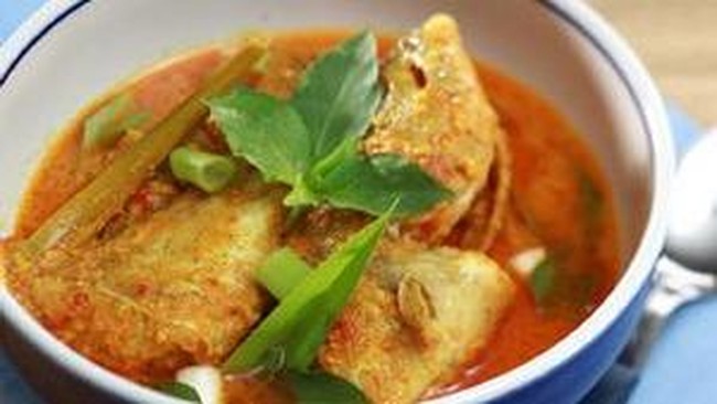 Ayam hingga Cumi Masak Woku Belanga yang Gurih Beraroma Ada di Sini
