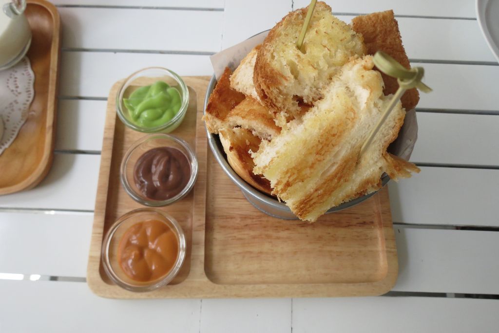 Roti bakar dengan selai yang lezat (Fitraya/detikTravel)