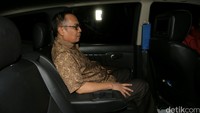 Irman saat diperiksa di Gedung KPK, Jakarta, Senin (10/10/2016).