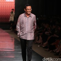 Koleksi Alleira dengan Eksplorasi Batik Jawa, yang mengusung tema Yavadvipa yang bertempat di Ballroom Dharmawangsa Hotel. Jakarta. [Foto: Mohammad Abduh/Wolipop]