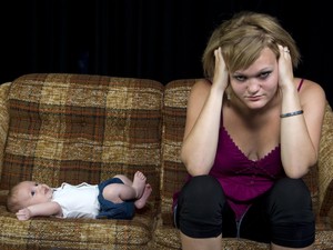 Ibu Stres dan Banyak Pikiran, Kapan Harus Periksa ke Dokter?