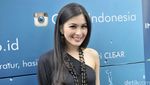 Soon To Be Bride! Sandra Dewi Berseri-seri
