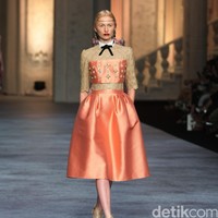 Koleksi terbaru dari brand Sebastian Red & Sebastian Sposa, dengan mengusung tema ARISTOCRAT bertempat di Ballroom The Ritz-Carlton Pasific Place. Jakarta. [Foto Mohammad Abduh/Wolipop]