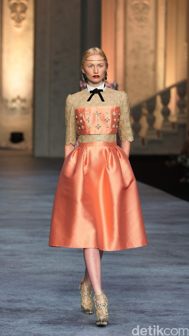 Koleksi terbaru dari brand Sebastian Red & Sebastian Sposa, dengan mengusung tema ARISTOCRAT bertempat di Ballroom The Ritz-Carlton Pasific Place. Jakarta. [Foto Mohammad Abduh/Wolipop]