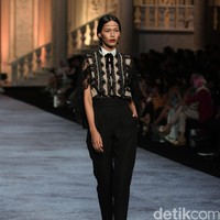 Koleksi terbaru dari brand Sebastian Red & Sebastian Sposa, dengan mengusung tema ARISTOCRAT bertempat di Ballroom The Ritz-Carlton Pasific Place. Jakarta. [Foto Mohammad Abduh/Wolipop]