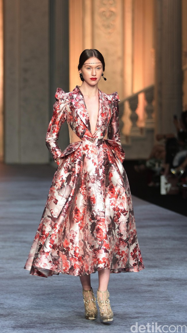 Koleksi terbaru dari brand Sebastian Red & Sebastian Sposa, dengan mengusung tema ARISTOCRAT bertempat di Ballroom The Ritz-Carlton Pasific Place. Jakarta. [Foto Mohammad Abduh/Wolipop]