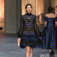 Koleksi terbaru dari brand Sebastian Red & Sebastian Sposa, dengan mengusung tema ARISTOCRAT bertempat di Ballroom The Ritz-Carlton Pasific Place. Jakarta. [Foto Mohammad Abduh/Wolipop]