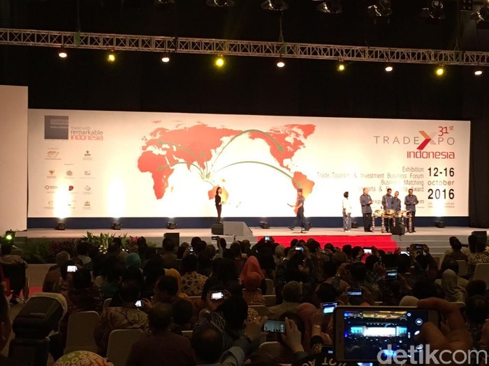 Pukul Gendang, Jokowi Buka Trade Expo ke-31