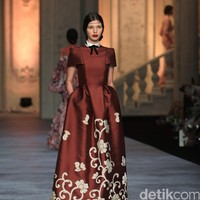 Koleksi terbaru dari brand Sebastian Red & Sebastian Sposa, dengan mengusung tema ARISTOCRAT bertempat di Ballroom The Ritz-Carlton Pasific Place. Jakarta. [Foto Mohammad Abduh/Wolipop]