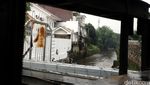 Penampakan Kali Krukut yang Sebabkan Banjir di Kemang