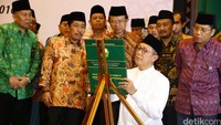 Acara tersebut, juga dihadiri oleh Menteri Agama Lukman Hakim Saifuddin.