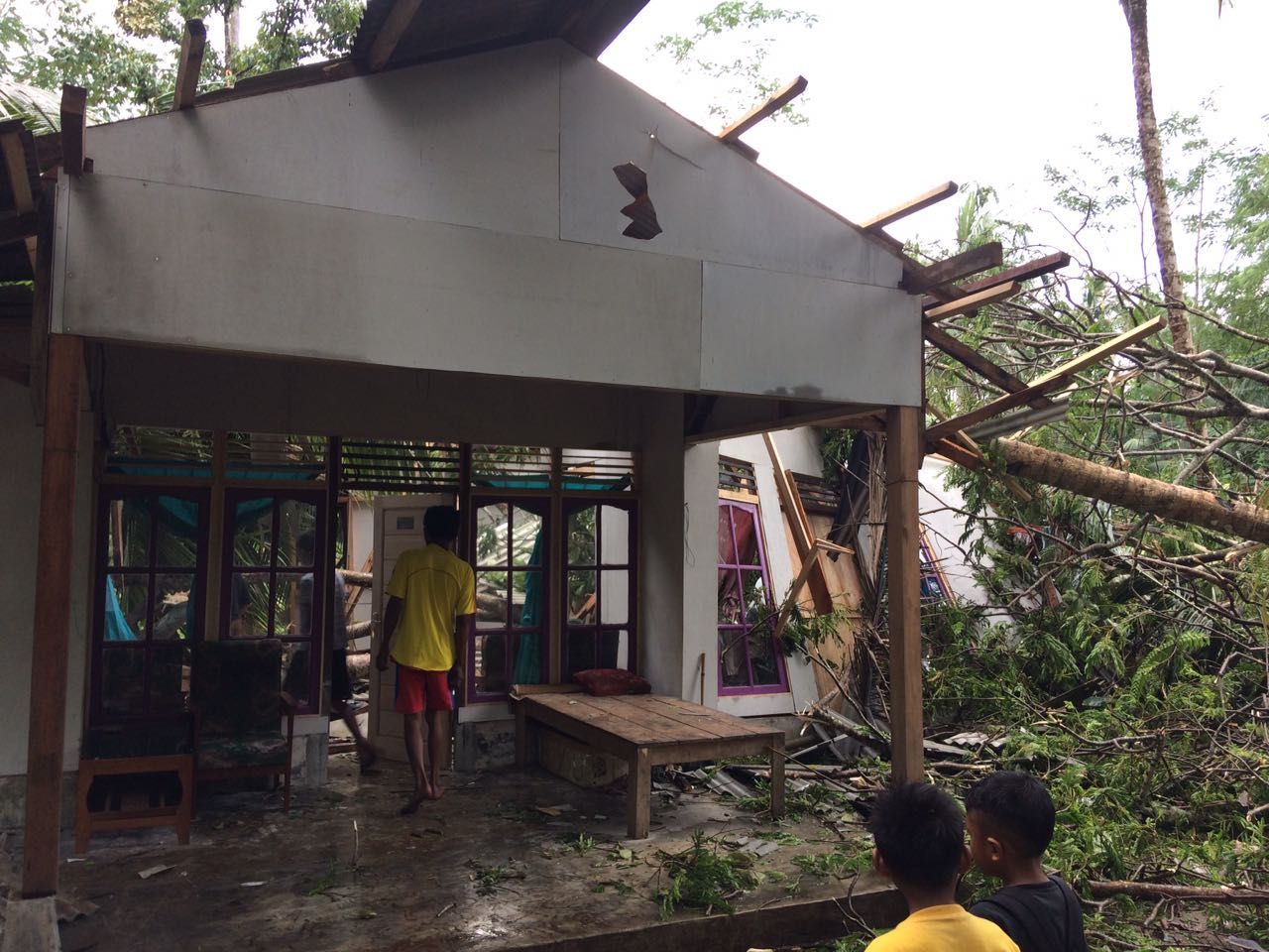 Puting Beliung di Pangandaran, Ratusan Rumah Rusak dan Satu Orang Tewas