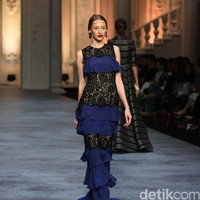 Koleksi terbaru dari brand Sebastian Red & Sebastian Sposa, dengan mengusung tema ARISTOCRAT bertempat di Ballroom The Ritz-Carlton Pasific Place. Jakarta. [Foto Mohammad Abduh/Wolipop]