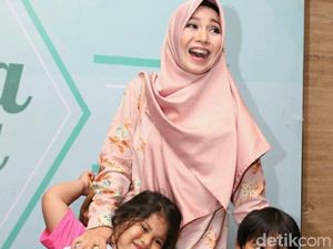 Drama Ibu 5 Anak, Puput Melati di Hari Pertama Anak Masuk Sekolah