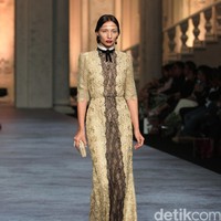 Koleksi terbaru dari brand Sebastian Red & Sebastian Sposa, dengan mengusung tema ARISTOCRAT bertempat di Ballroom The Ritz-Carlton Pasific Place. Jakarta. [Foto Mohammad Abduh/Wolipop]