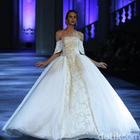 Koleksi terbaru dari brand Sebastian Red & Sebastian Sposa, dengan mengusung tema ARISTOCRAT bertempat di Ballroom The Ritz-Carlton Pasific Place. Jakarta. [Foto Mohammad Abduh/Wolipop]