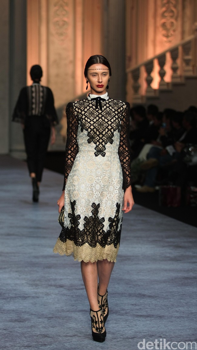 Koleksi terbaru dari brand Sebastian Red & Sebastian Sposa, dengan mengusung tema ARISTOCRAT bertempat di Ballroom The Ritz-Carlton Pasific Place. Jakarta. [Foto Mohammad Abduh/Wolipop]