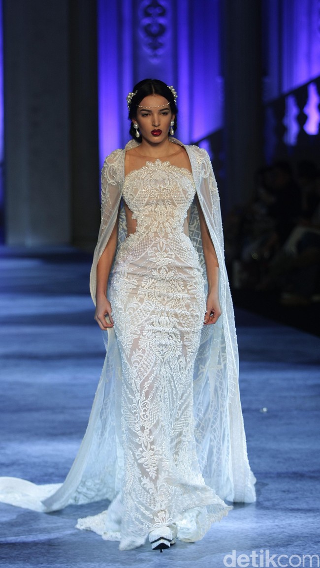 Koleksi terbaru dari brand Sebastian Red & Sebastian Sposa, dengan mengusung tema ARISTOCRAT bertempat di Ballroom The Ritz-Carlton Pasific Place. Jakarta. [Foto Mohammad Abduh/Wolipop]