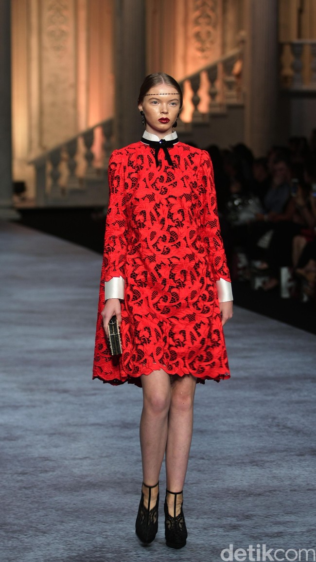 Koleksi terbaru dari brand Sebastian Red & Sebastian Sposa, dengan mengusung tema ARISTOCRAT bertempat di Ballroom The Ritz-Carlton Pasific Place. Jakarta. [Foto Mohammad Abduh/Wolipop]