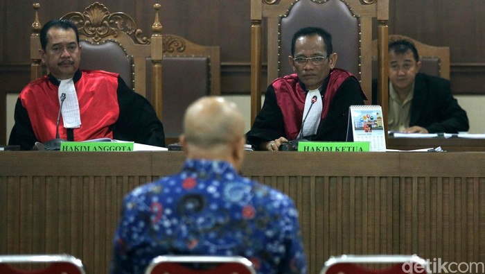 Terima Rp 500 Juta, Dua Staf Pribadi Anggota DPR Dibui 4 Tahun