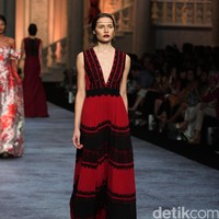 Koleksi terbaru dari brand Sebastian Red & Sebastian Sposa, dengan mengusung tema ARISTOCRAT bertempat di Ballroom The Ritz-Carlton Pasific Place. Jakarta. [Foto Mohammad Abduh/Wolipop]