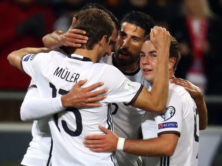 Jerman Tundukkan Irlandia Utara 2-0